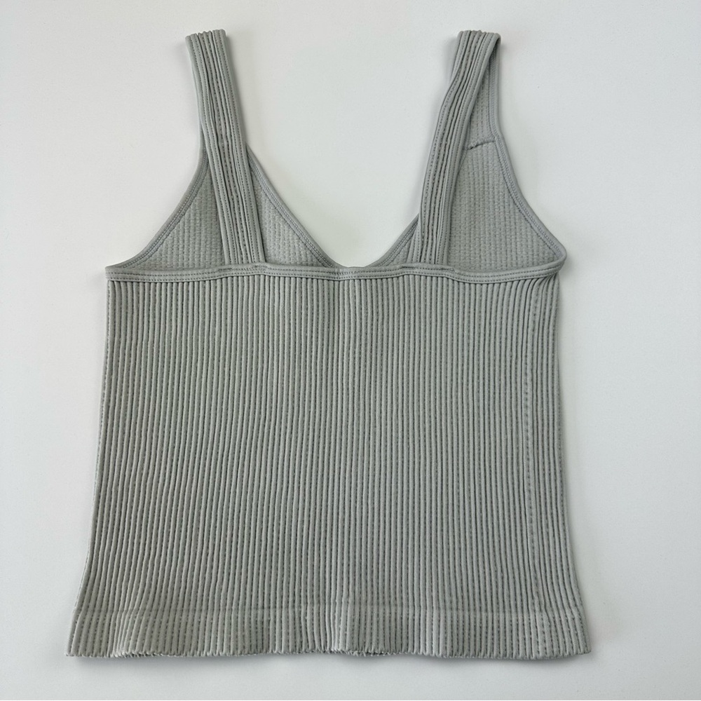 Dynamic Seamless Cami Tank - Picture 2 of 3